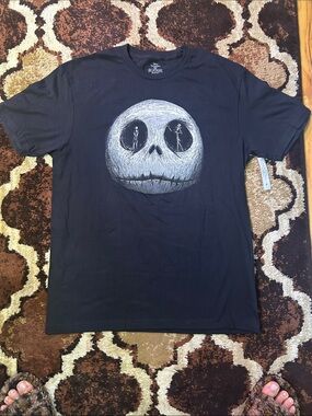 NWT Nightmare Before Christmas  Black Short-Sleeve Tee with Large Skull Graphic